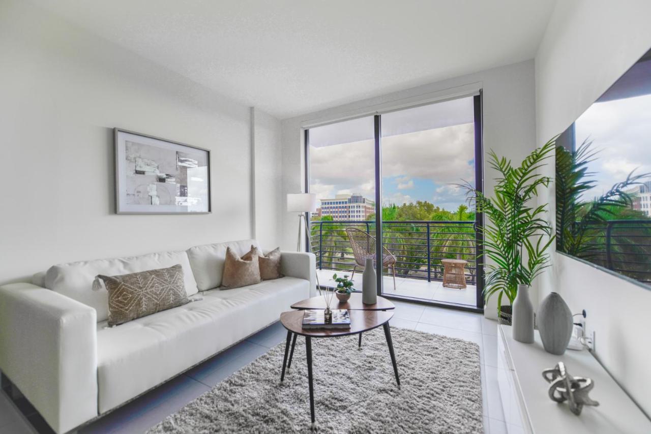 Cozy 1- 1 Bedroom Steps From Downtown Doral Park Miami Extérieur photo