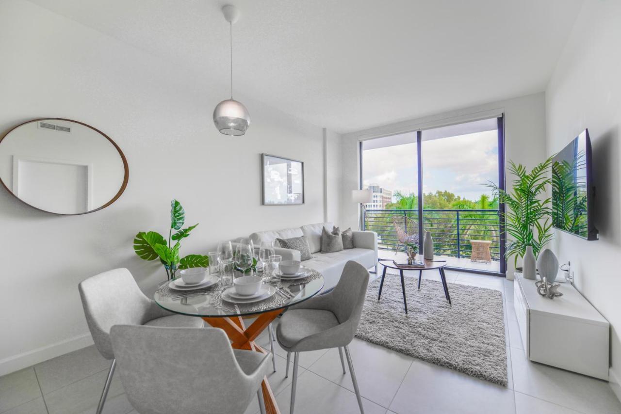 Cozy 1- 1 Bedroom Steps From Downtown Doral Park Miami Extérieur photo