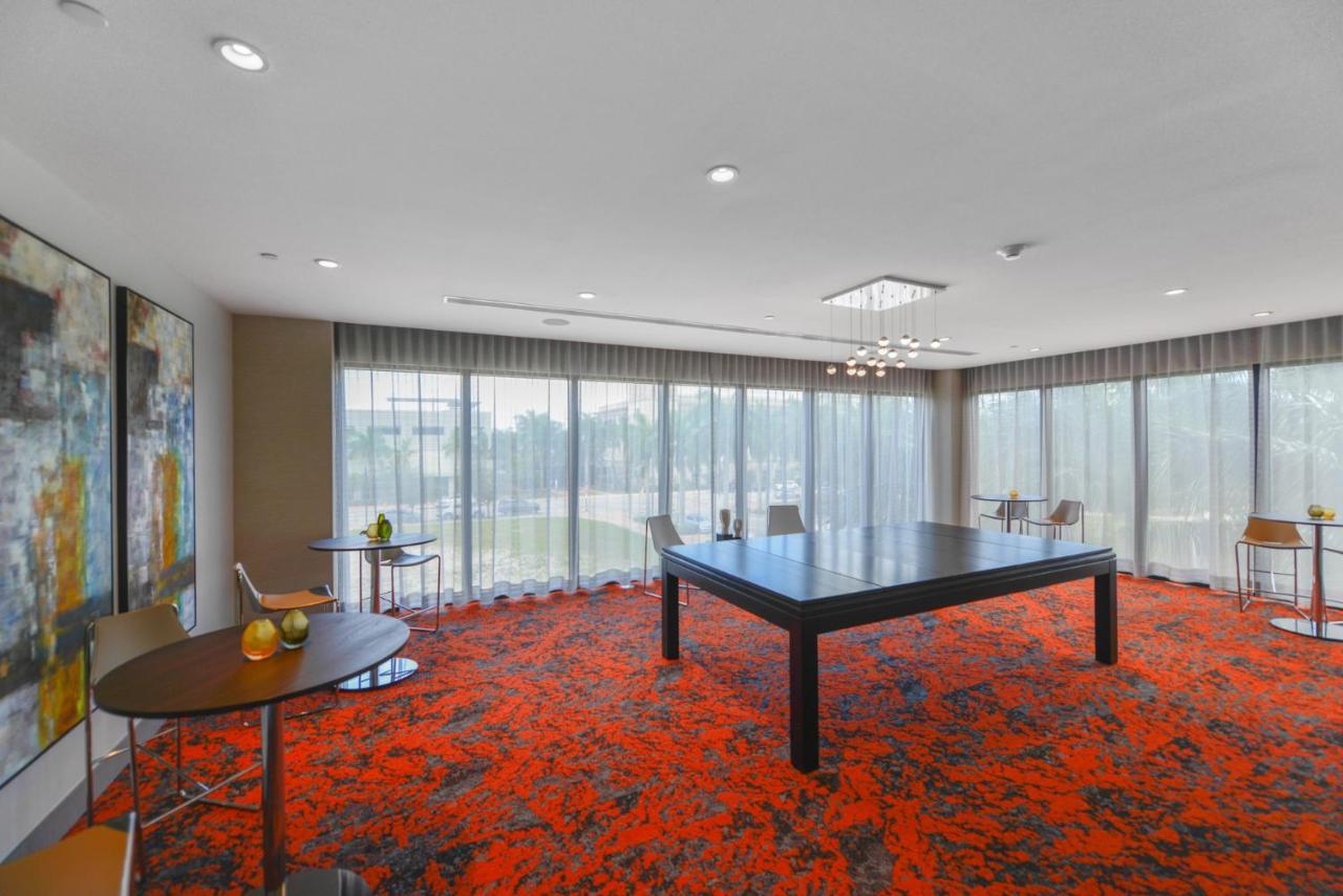 Cozy 1- 1 Bedroom Steps From Downtown Doral Park Miami Extérieur photo